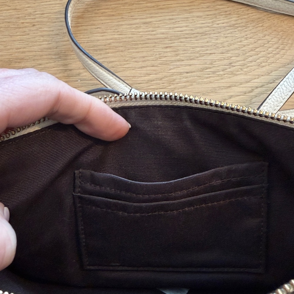Coach F38273 Pebble Leather Lyla Crossbody - IM/Chalk - Picture 4 of 6